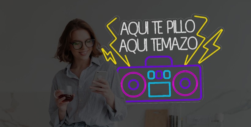 Neón aquí te pillo aquí temazo