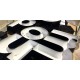 Letras corpóreas para fachada de aluminio lavanda