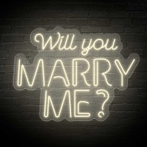 Neón Will you marry me?